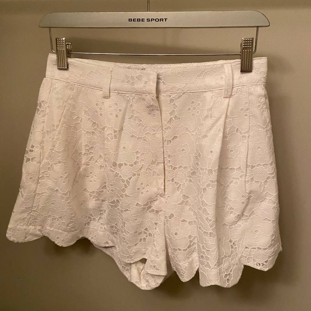 White MinkPink high waisted shorts small